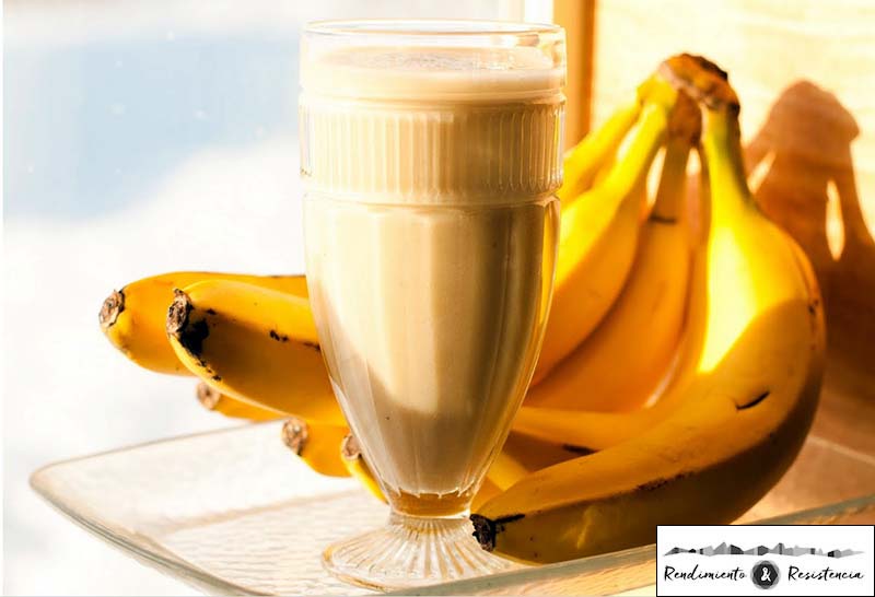 Batido de plátano vegetariano post entreno