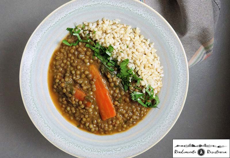 Lentejas con arroz para atleta vegetariano