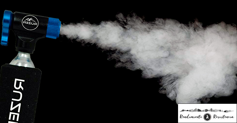 Un inflador de CO2 es un genial regalo para un ciclista