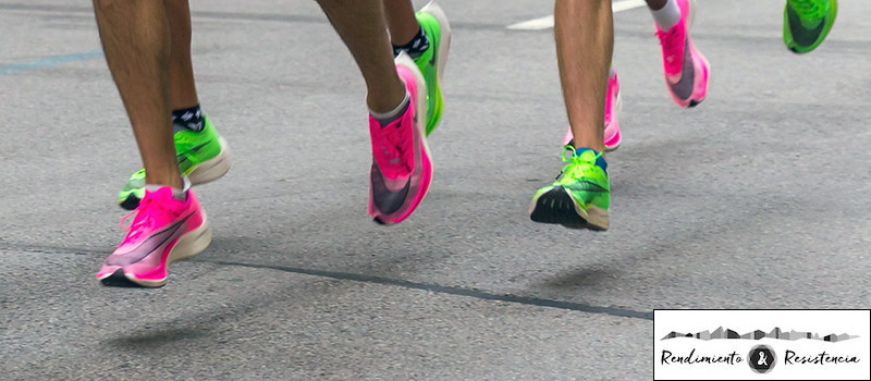 Zapatillas con placa carbono para entrenar